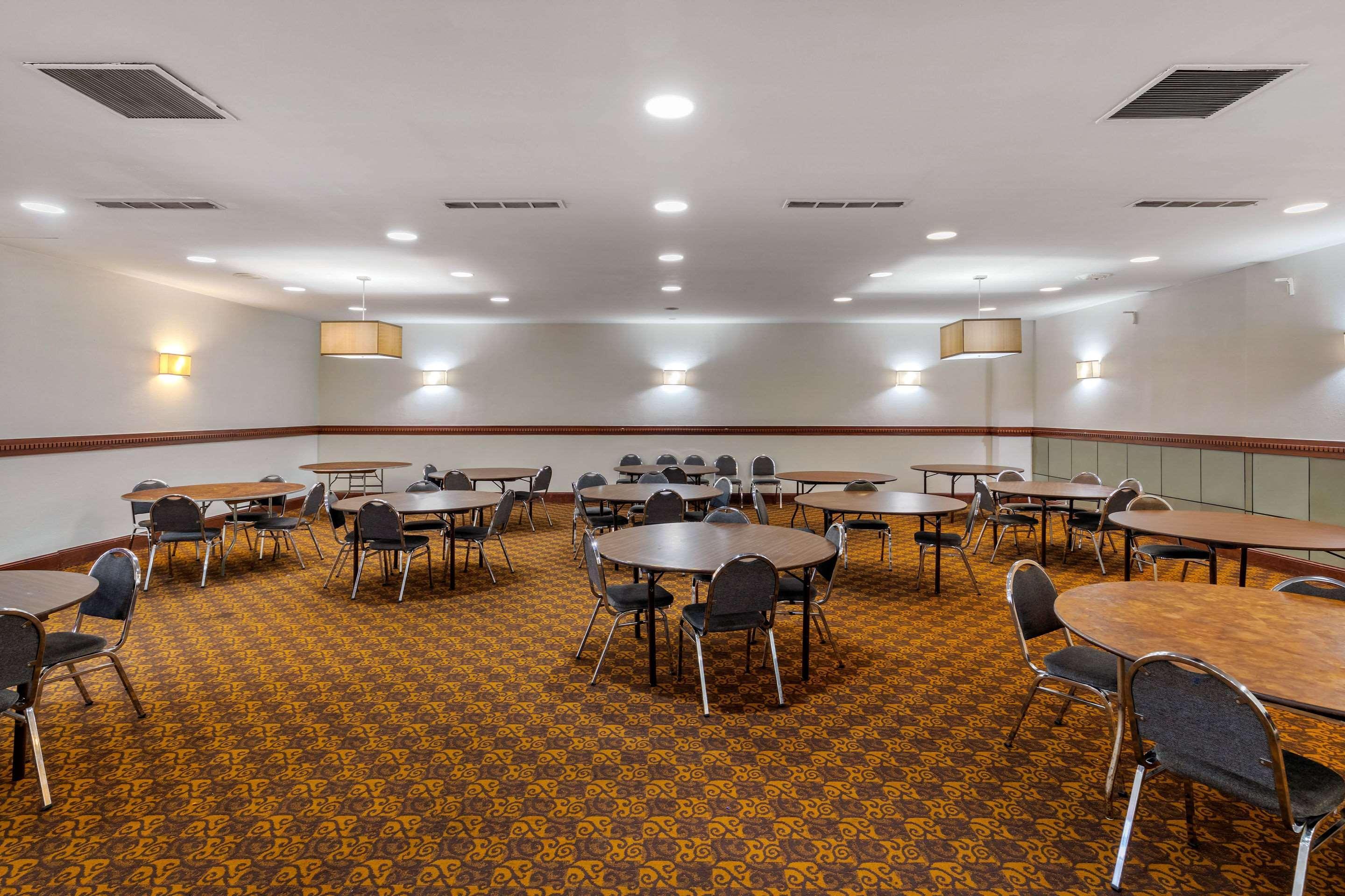 Quality Inn Tyler - Lindale Luaran gambar