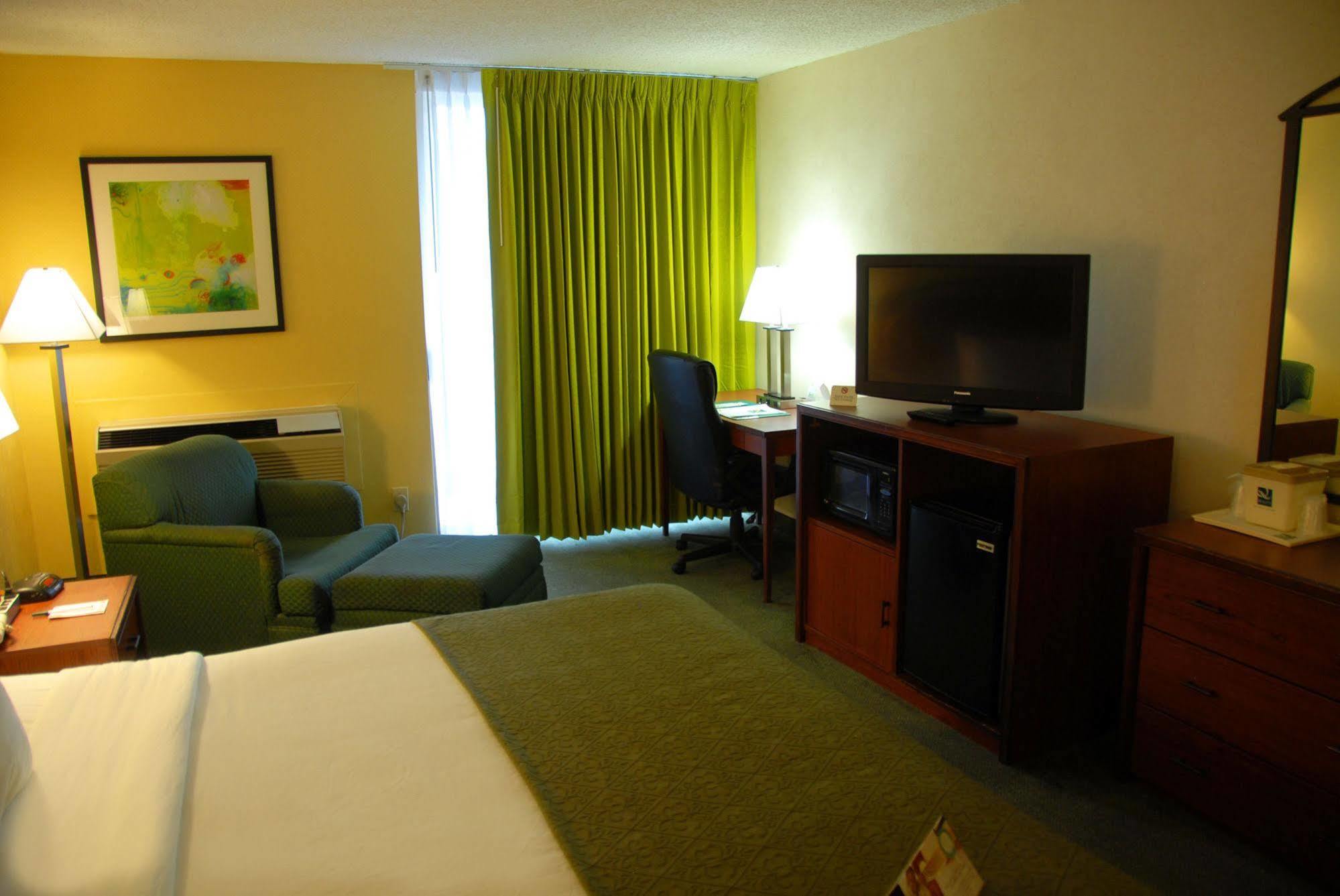 Quality Inn Tyler - Lindale Luaran gambar